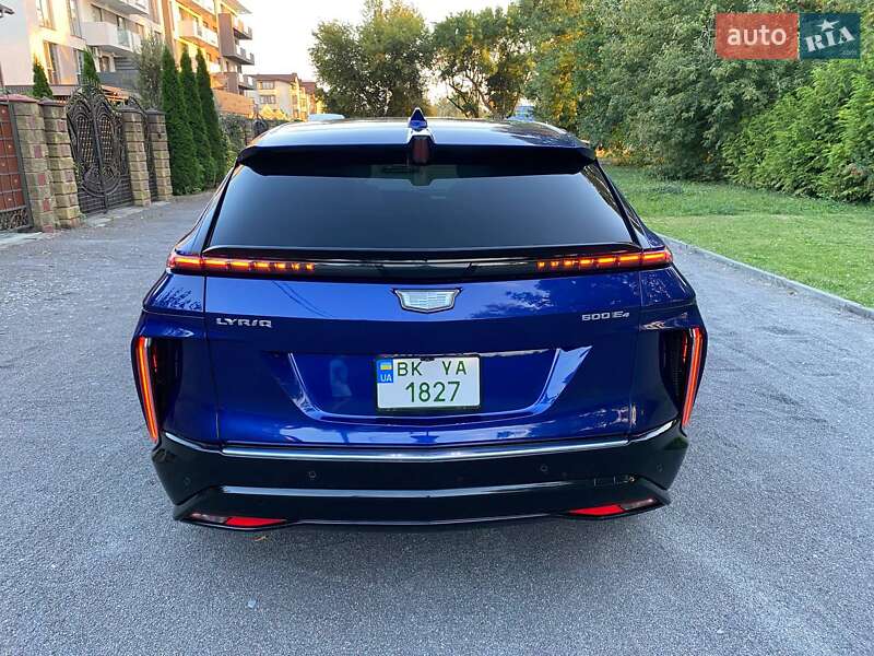 Внедорожник / Кроссовер Cadillac Lyriq 2023 в Ровно