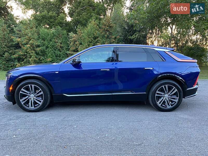 Внедорожник / Кроссовер Cadillac Lyriq 2023 в Ровно