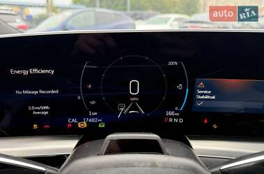 Внедорожник / Кроссовер Cadillac Lyriq 2022 в 