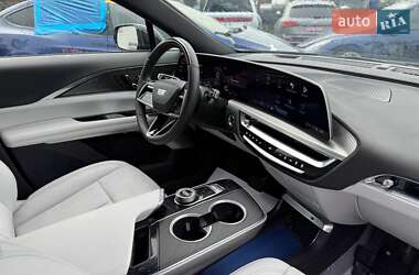 Внедорожник / Кроссовер Cadillac Lyriq 2022 в 