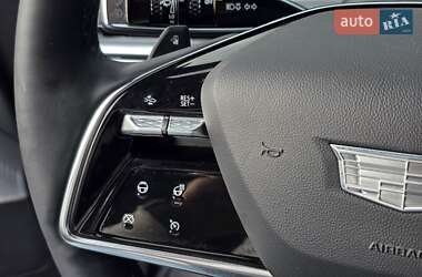 Внедорожник / Кроссовер Cadillac Lyriq 2024 в 