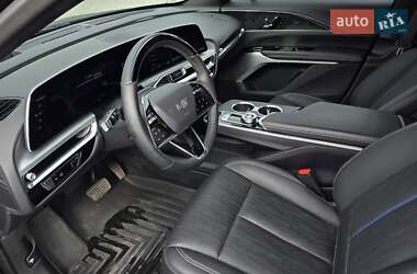 Внедорожник / Кроссовер Cadillac Lyriq 2024 в 