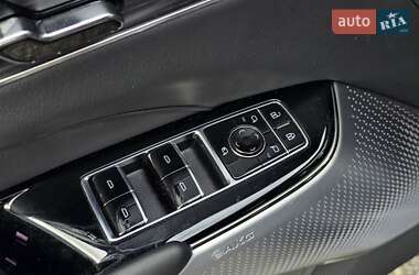 Внедорожник / Кроссовер Cadillac Lyriq 2024 в 