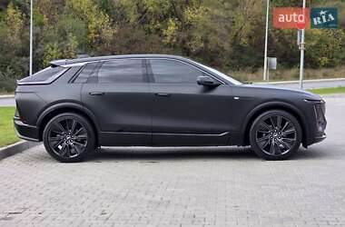 Внедорожник / Кроссовер Cadillac Lyriq 2024 в 