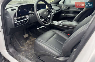 Внедорожник / Кроссовер Cadillac Lyriq 2023 в 