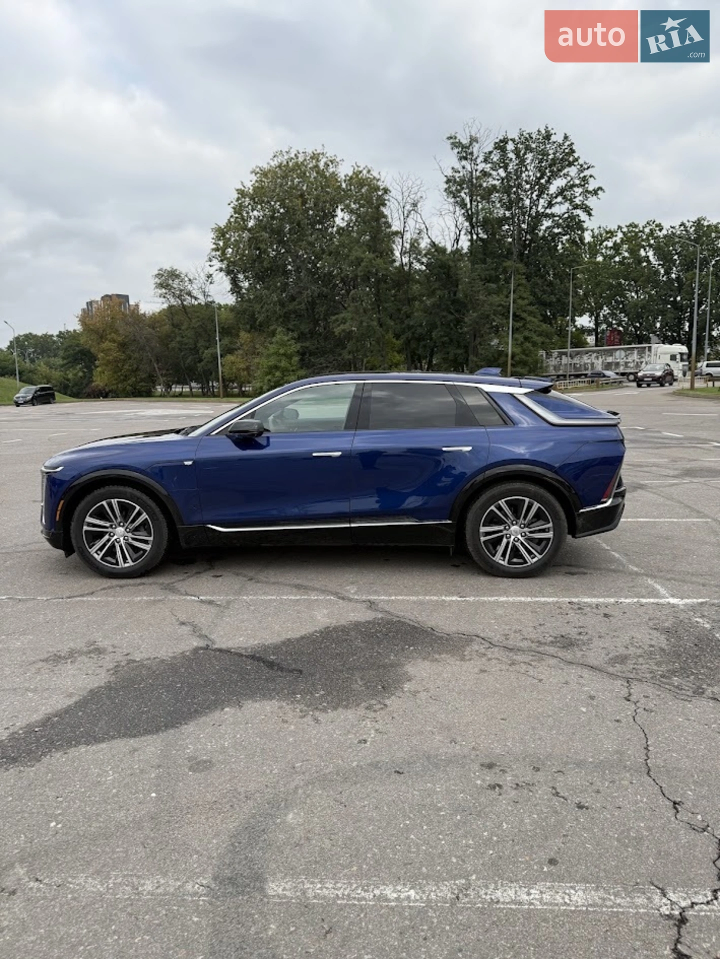 2023 Cadillac Lyriq - мініатюра 8