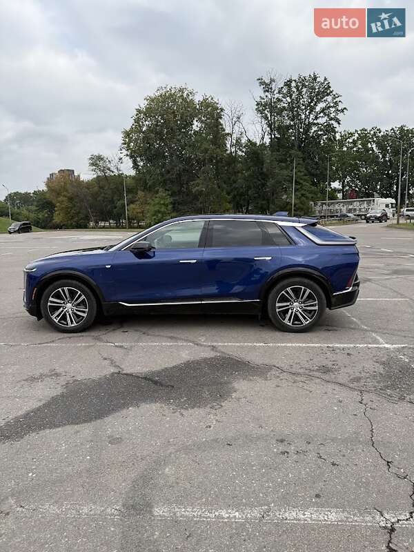 Внедорожник / Кроссовер Cadillac Lyriq 2023 в Киеве