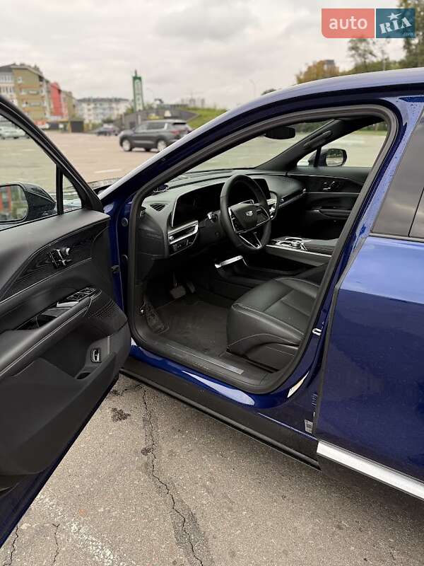 Внедорожник / Кроссовер Cadillac Lyriq 2023 в Киеве