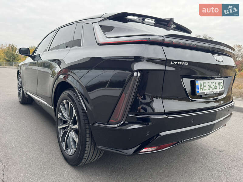 Універсал Cadillac Lyriq 2023 в Дніпрі фото 25 Універсал Cadillac Lyriq 2023 в Дніпрі