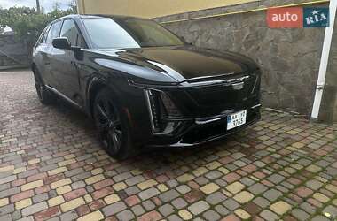 Позашляховик / Кросовер Cadillac Lyriq 2023 в 