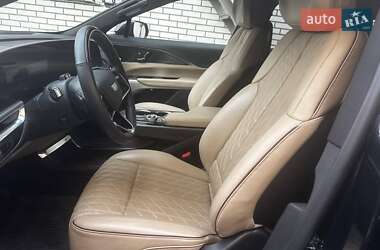 Позашляховик / Кросовер Cadillac Lyriq 2023 в 