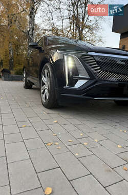 Позашляховик / Кросовер Cadillac Lyriq 2023 в Володимирі