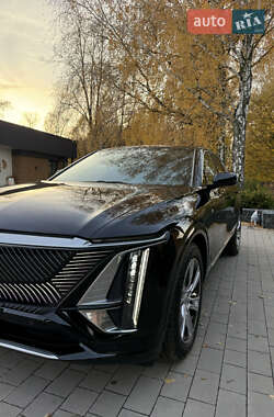 Позашляховик / Кросовер Cadillac Lyriq 2023 в Володимирі