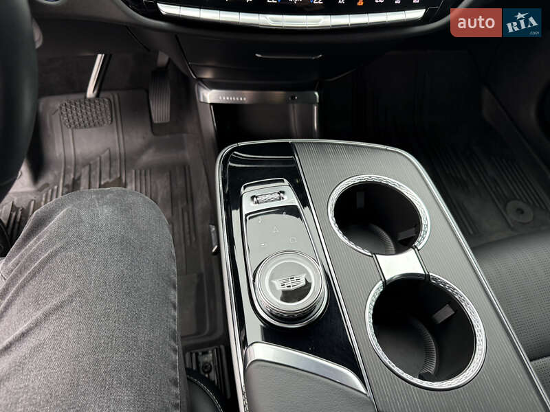 Лифтбек Cadillac Lyriq 2024 в Львове