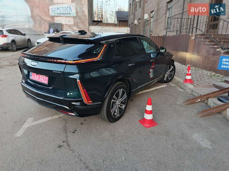 Внедорожник / Кроссовер Cadillac Lyriq 2023 в Запорожье фото 30 Внедорожник / Кроссовер Cadillac Lyriq 2023 в Запорожье