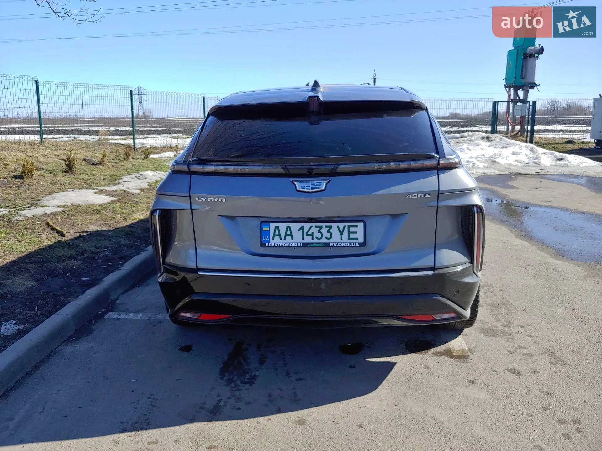 2023 Cadillac Lyriq - мініатюра 19