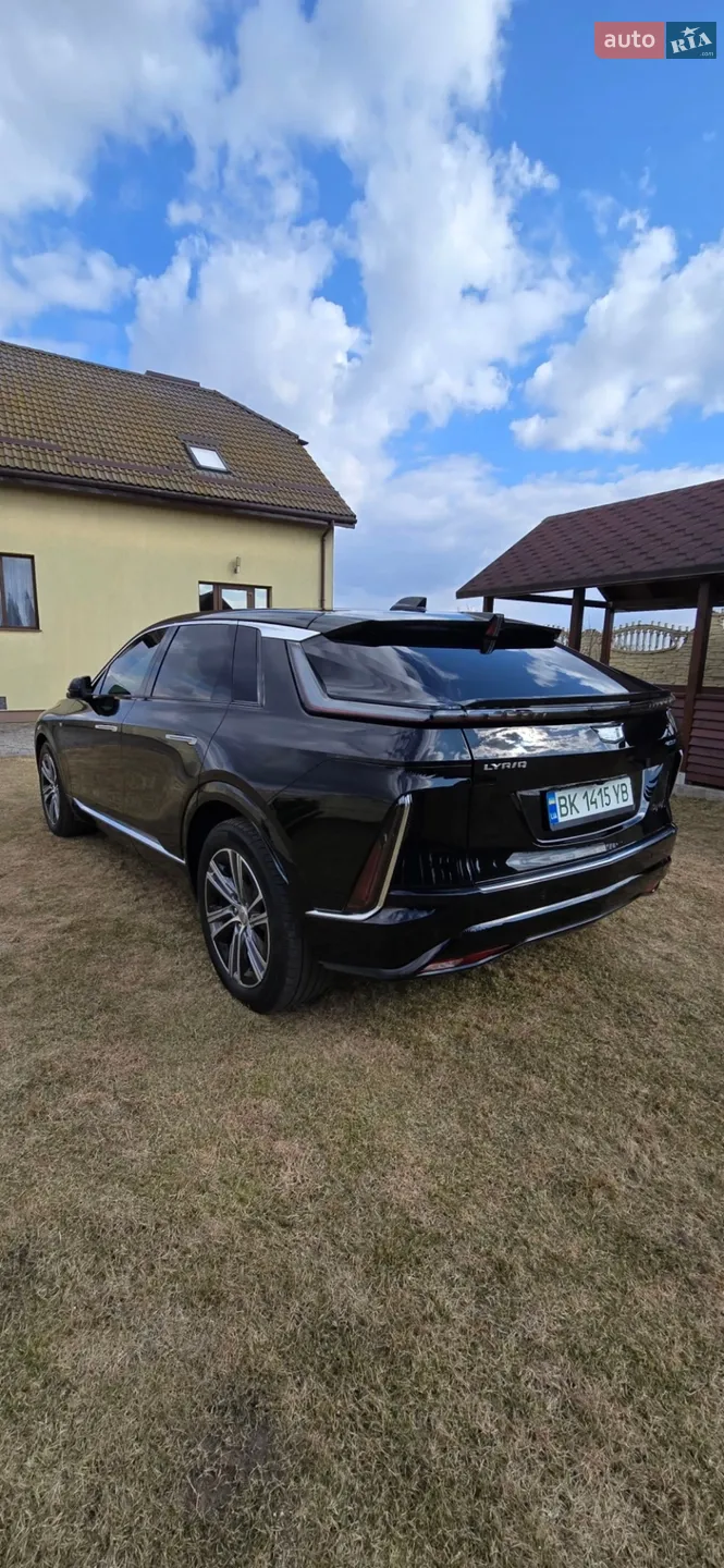 2024 Cadillac Lyriq - мініатюра 8