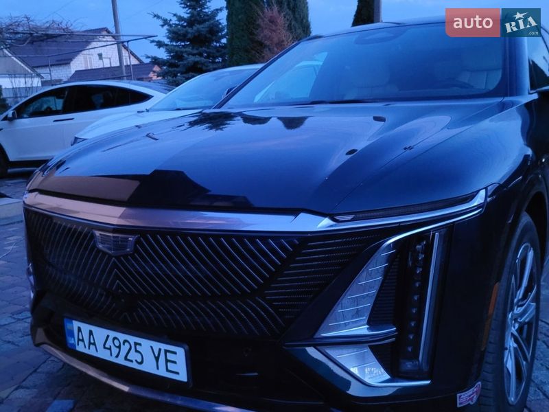 Внедорожник / Кроссовер Cadillac Lyriq 2024 в Киеве