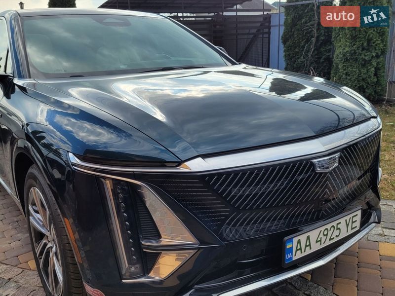 Внедорожник / Кроссовер Cadillac Lyriq 2024 в Киеве