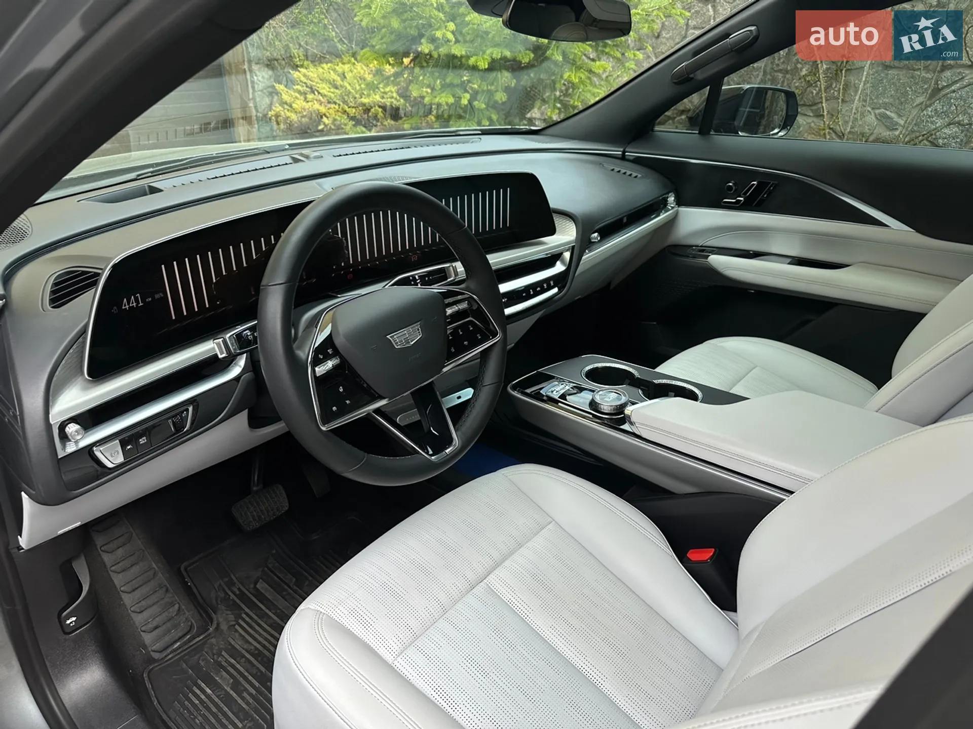 2023 Cadillac Lyriq - мініатюра 11