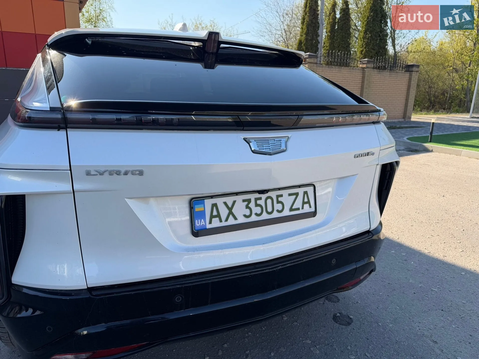 2023 Cadillac Lyriq - мініатюра 11