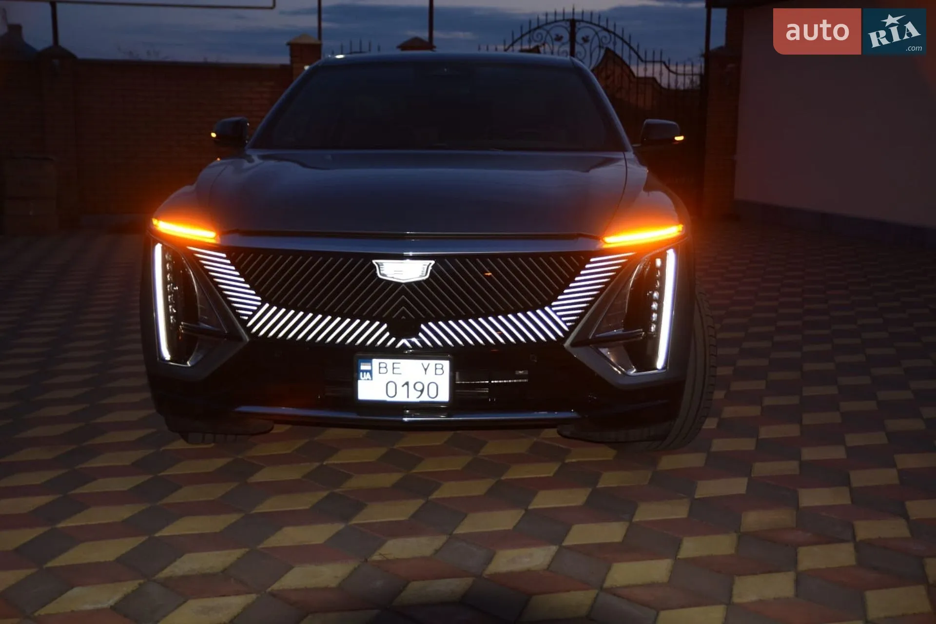 2023 Cadillac Lyriq - мініатюра 18