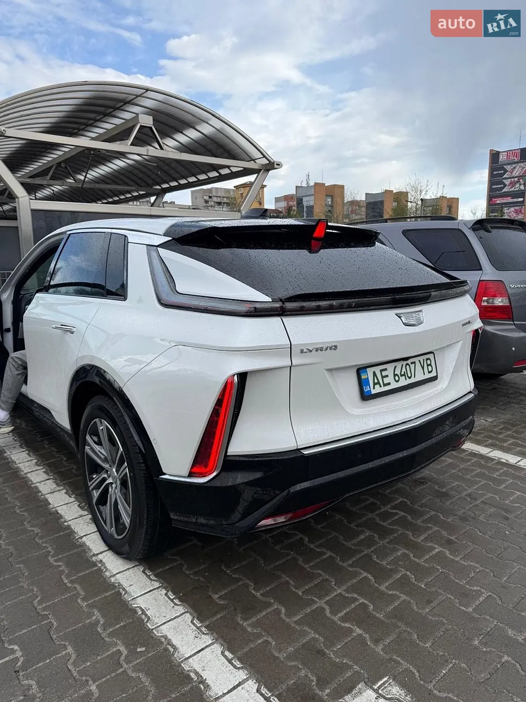 2024 Cadillac Lyriq - мініатюра 4