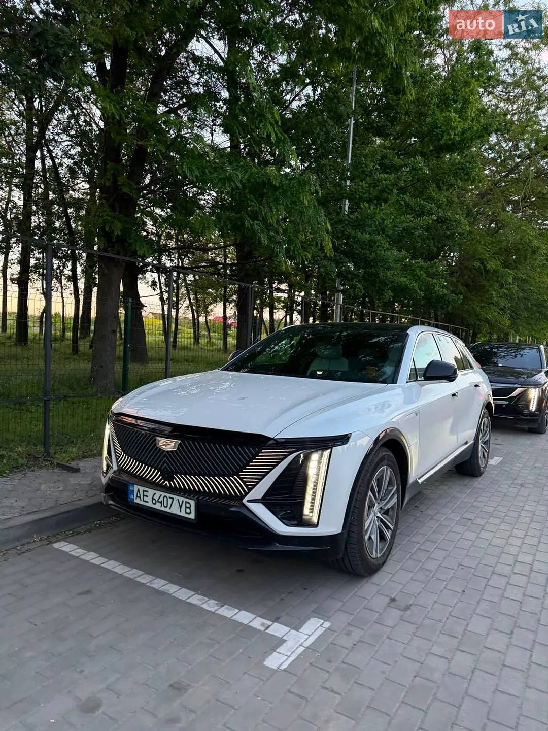 2024 Cadillac Lyriq - мініатюра 2