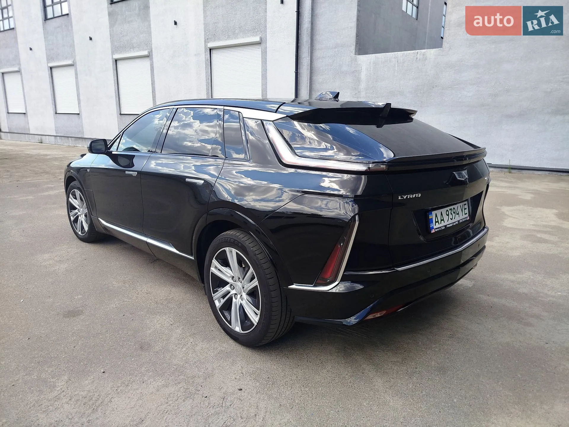 2024 Cadillac Lyriq - мініатюра 3