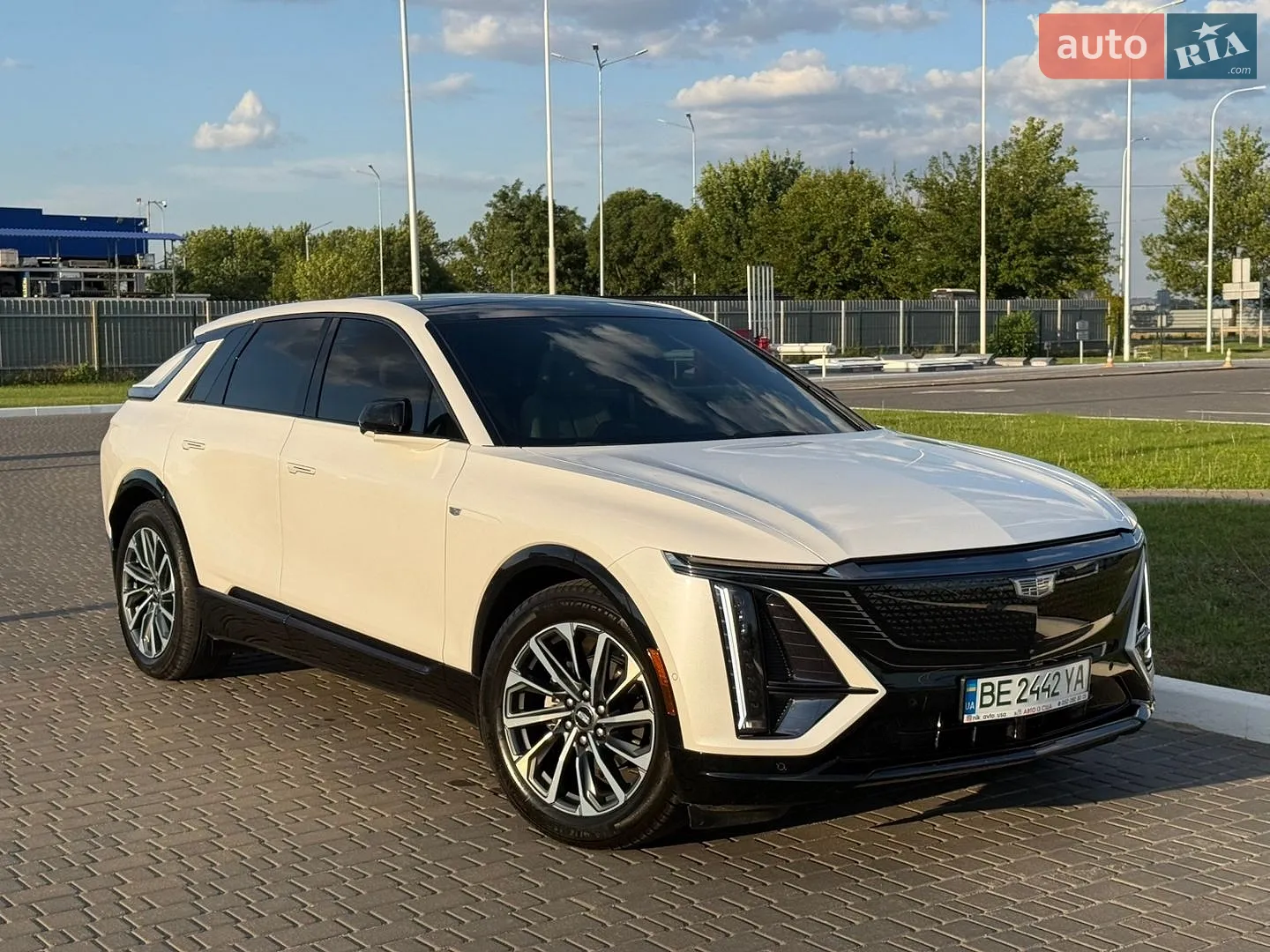 2024 Cadillac Lyriq - мініатюра 7