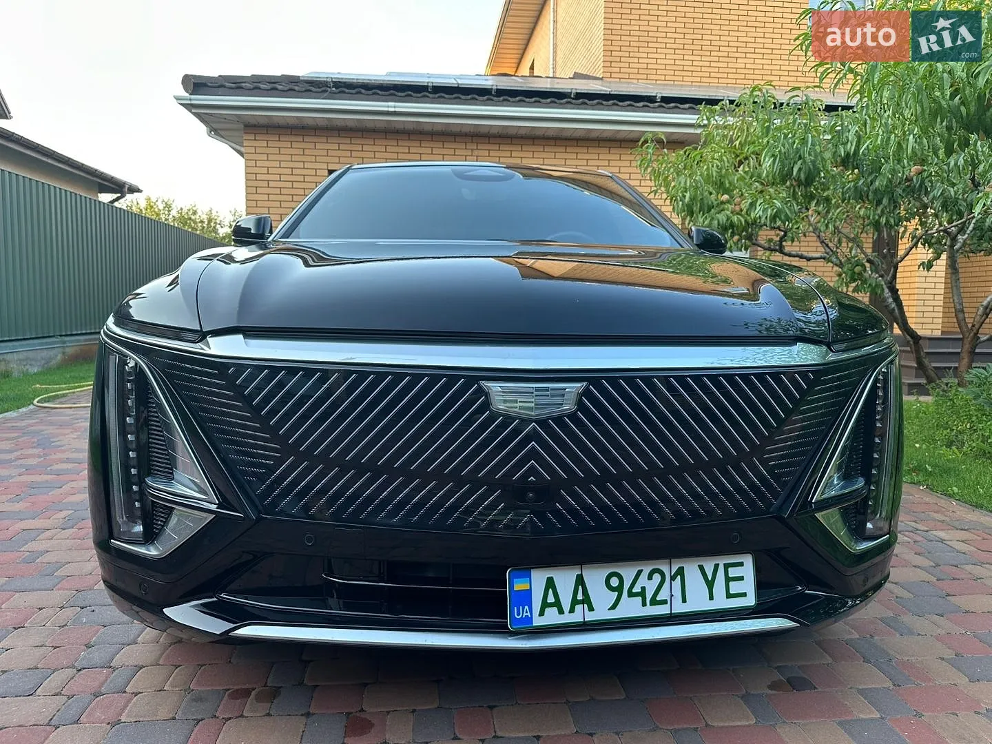 2023 Cadillac Lyriq - мініатюра 3