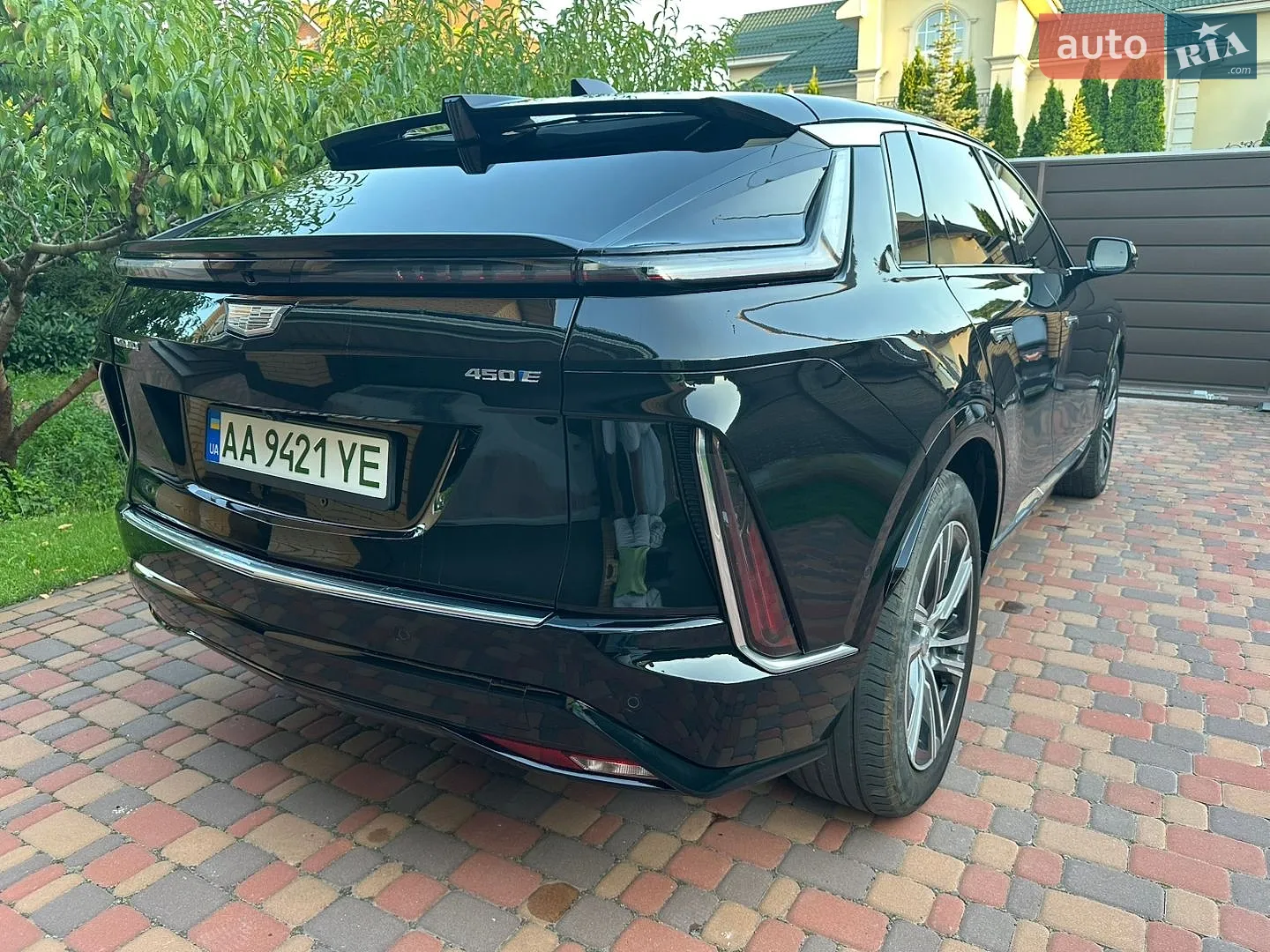2023 Cadillac Lyriq - мініатюра 13