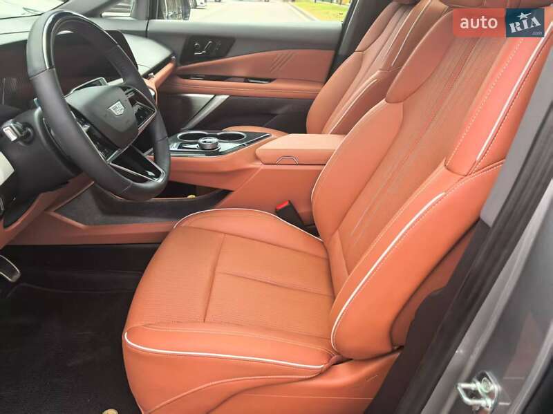 Позашляховик / Кросовер Cadillac  Optiq 2024 в Дніпрі