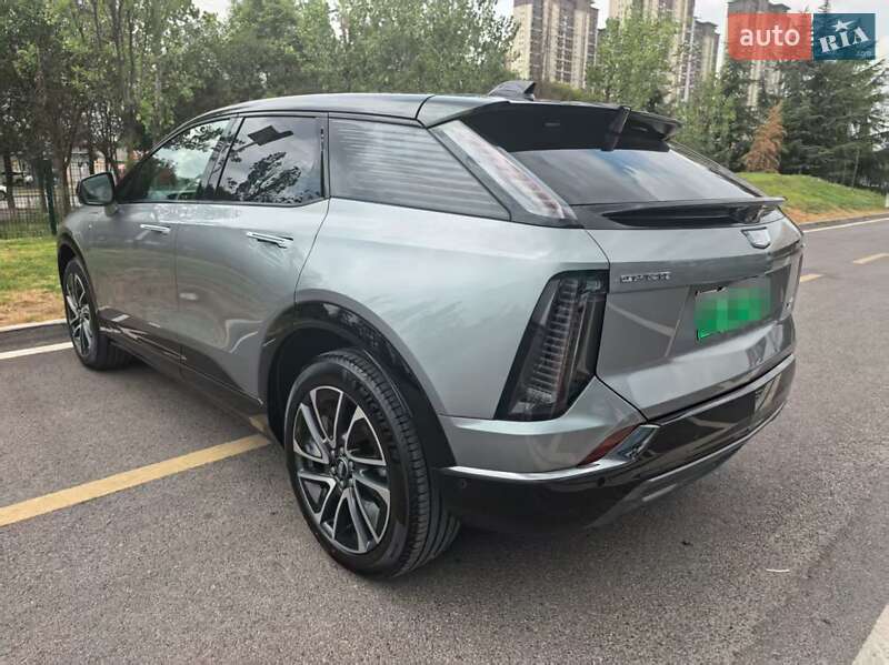 Позашляховик / Кросовер Cadillac  Optiq 2024 в Дніпрі