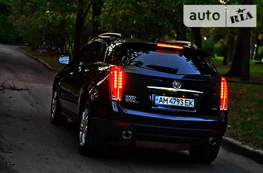 Позашляховик / Кросовер Cadillac SRX 2014 в Житомирі
