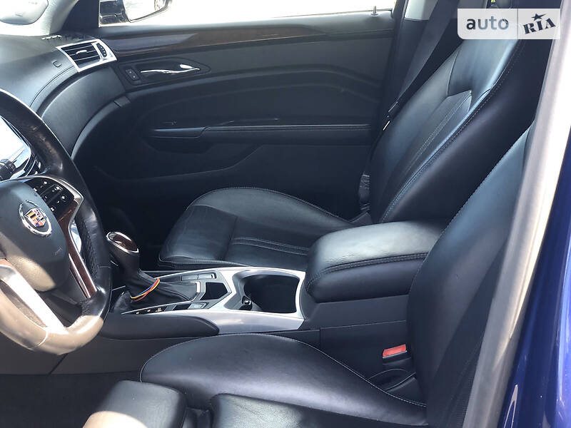 Внедорожник / Кроссовер Cadillac SRX 2013 в Виннице