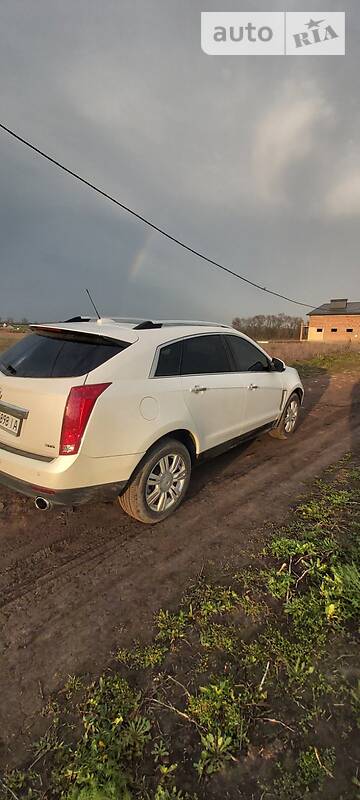 Внедорожник / Кроссовер Cadillac SRX 2015 в Виннице