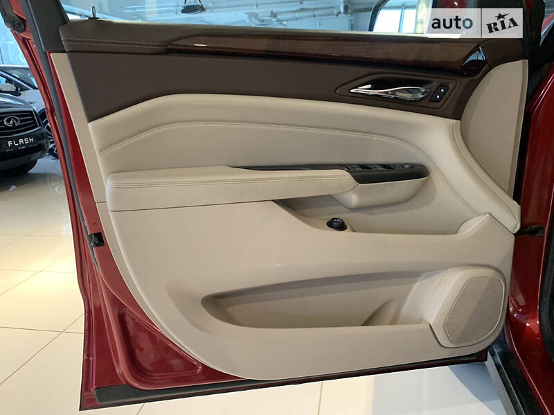 Внедорожник / Кроссовер Cadillac SRX 2014 в Киеве