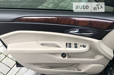 Позашляховик / Кросовер Cadillac SRX 2010 в 
