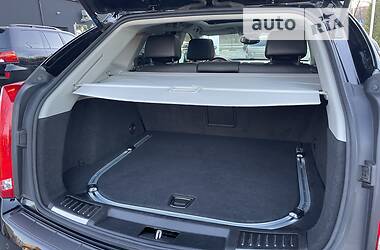Внедорожник / Кроссовер Cadillac SRX 2010 в 