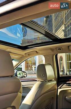 Универсал Cadillac SRX 2010 в 