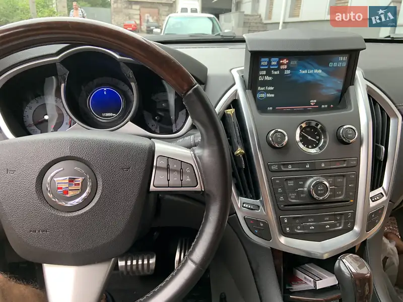 Cadillac SRX 2011