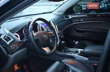 Внедорожник / Кроссовер Cadillac SRX 2011 в 