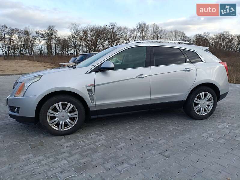 Позашляховик / Кросовер Cadillac SRX 2011 в Броварах