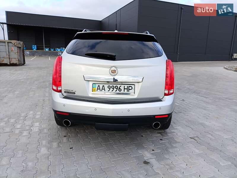 Позашляховик / Кросовер Cadillac SRX 2011 в Броварах