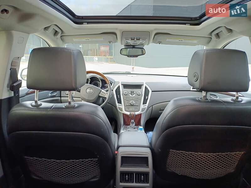 Позашляховик / Кросовер Cadillac SRX 2011 в Броварах