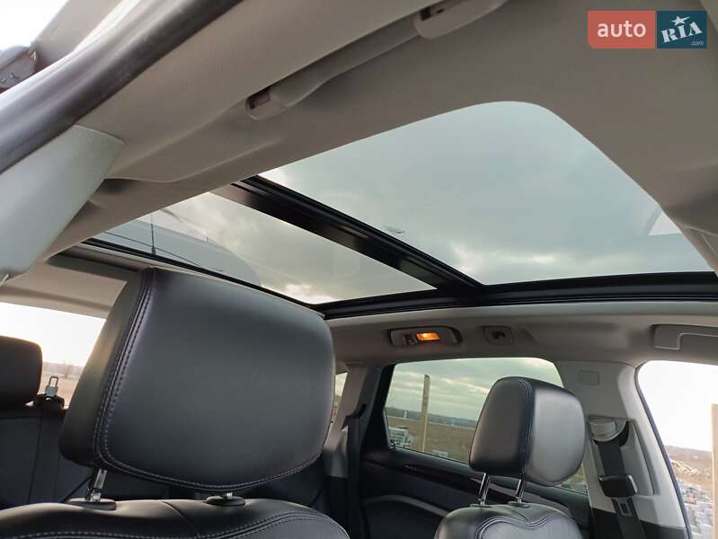 Позашляховик / Кросовер Cadillac SRX 2011 в Броварах