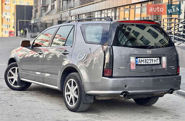 Внедорожник / Кроссовер Cadillac SRX 2004 в 