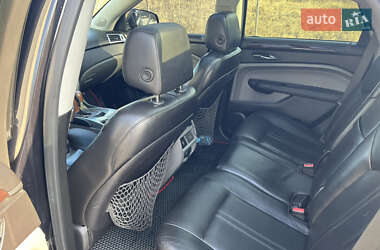 Позашляховик / Кросовер Cadillac SRX 2011 в 