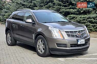 Позашляховик / Кросовер Cadillac SRX 2010 в 